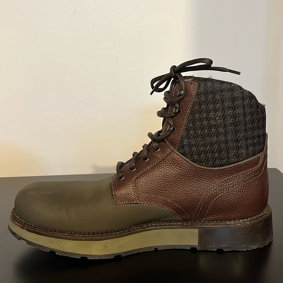 Louis Vuitton Boots - Picture 10 of 14